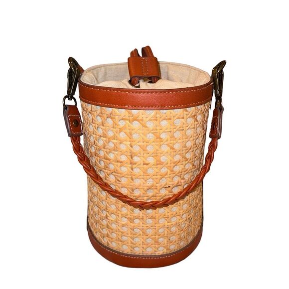 Tommy Bahama Straw Circular Drawstring Bag - Picture 2 of 2